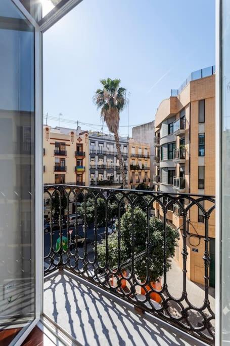 7P Centrico Piso Con Encanto Valencia Eksteriør bilde